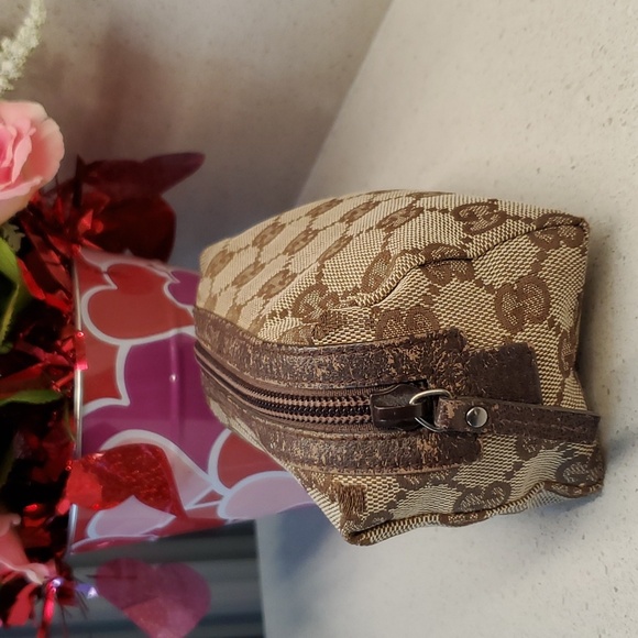 GUCCI zippered make-up pouch - Picture 4 of 9